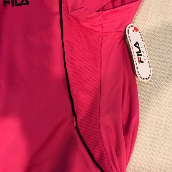 NWT Fila v neck pink running shirt - Picture 4 of 4